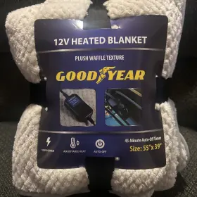Goodyear 842190151571 Brand New 12volt Heated Travel Car Blanket Size 55in X 39in