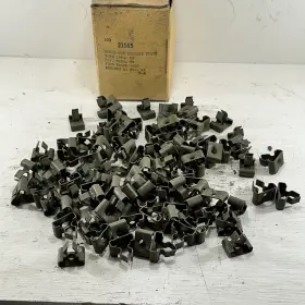 21565 Unknown Maybe Ford Lot Of 50 Mercury Vintage Metal Screw U-type Clips Speed Nuts Car License Plate